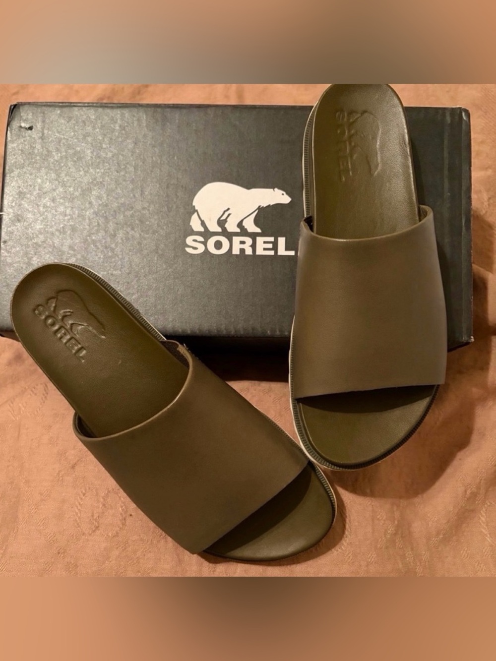 NWT Sorel Leather Roaming Decon Women’s Slide Sandals in Olive Green - Size 7.5